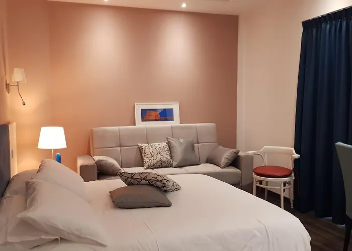 Palazzo Cappuccini Art Relais * Naples